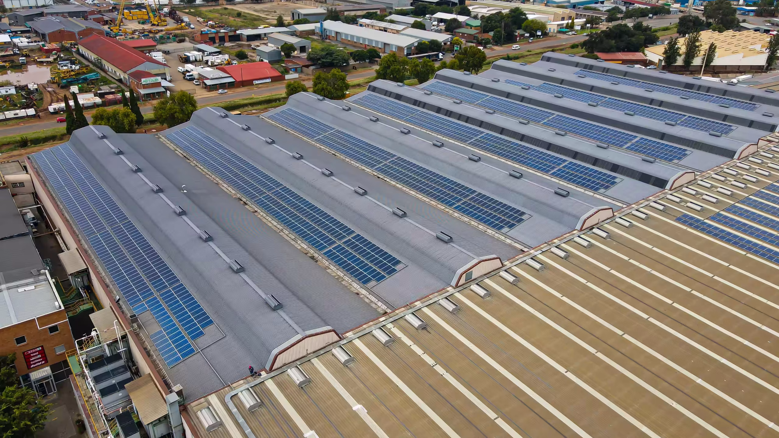 Roof coating on a shopping centre in the East Rand