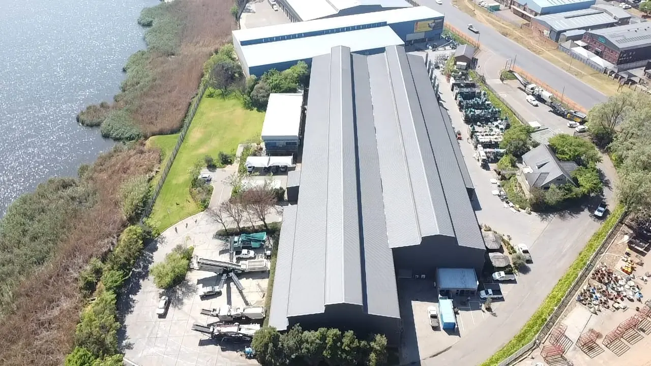 Restored and recoated commercial roof after Sicon restoration in Gauteng